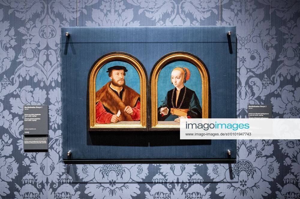 THE HAGUE Portraits of Jakob Omphalius and Elisabeth Bellinghausen during the press presentation of the new addition to the Mauritshuis in The Hague, 30 June 2020 The acquisition brings a bridal couple back together that was separated at auction almost 125 years ago The Cologne painte