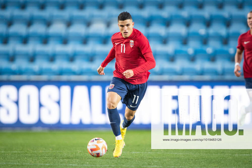 Norway v Finland, football friendly, Oslo, Norway Oslo, Norway. 20th, November 2022. Mohamed Elyounoussi (11) of Norway seen during the football friendly match between Norway and Finland at Ullevaal Stadion in Oslo. Oslo Norway