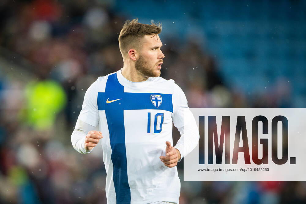 Norway v Finland, football friendly, Oslo, Norway Oslo, Norway. 20th, November 2022. Benjamin Kallman (10) of Finland seen during the football friendly match between Norway and Finland at Ullevaal Stadion in Oslo. Oslo Norway