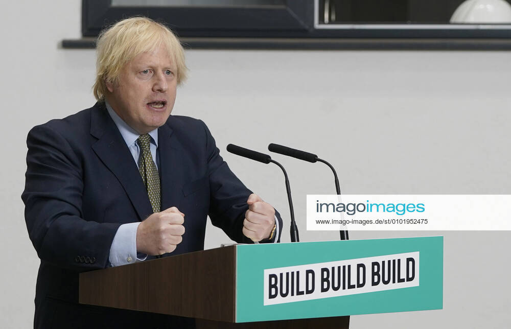(200630) -- DUDLEY (BRITAIN), June 30, 2020 (Xinhua) -- British Prime Minister Boris Johnson delivers a speech at Dudley College of Technology in Dudley, Britain, on June 30, 2020. Boris Johnson on Tuesday announced a 5-billion-pound (about 6.2-billion-U.S. dollar) plan to fuel economic recovery in the wake of the coronavirus crisis. (Andrew Parsons No 10 Downing Street Handout via Xinhua) BRITAIN-DUDLEY-PM-5-BLN-POUND PLAN-ECONOMIC RECOVERY