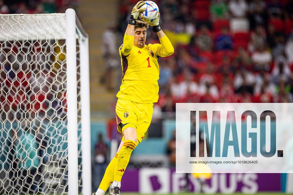 DOHA, KATAR, AHMAD BIN ALI STADIUM, PILKA NOZNA MISTRZOSTWA SWIATA W PILCE NOZNEJ KATAR 2022 ( FIFA World Cup, WM, Weltmeisterschaft, Fussball QATAR 2022 ) MECZ BELGIA - KANADA GAME BELGIUM - CANADA NZ THIBAUT COURTOIS FOTO LUKASZ SKWIOT CYFRASPORT NEWSPIX.PL --- Newspix.pl 20221123CSLS203