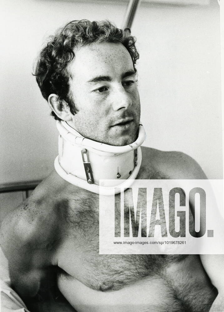 INNSBRUCK 1979 09 17 Defender Ingemar Stenmark in hospital in Innsbruck after a crash during downhill training in Val Senales Schnalstal INNSBRUCK AUSTRIA x8x