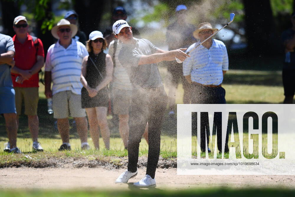 GOLF AUSTRALIAN PGA, Golf Herren Jason Scrivener plays a shot during Day 2 of the 2022 Fortinet Australian PGA Championship at the Royal Queensland Golf Club in Brisbane, Friday, November 25, 2022. ( NO ARCHIVING, , NO USE IN BOOKS WITHOUT CONSENT BRISBANE QUEENSLAND AUSTRALIA