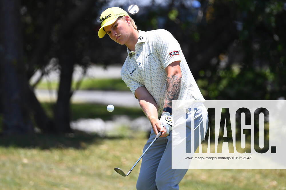 GOLF AUSTRALIAN PGA, Golf Herren Cameron John plays a shot during Day 2 of the 2022 Fortinet Australian PGA Championship at the Royal Queensland Golf Club in Brisbane, Friday, November 25, 2022. ( NO ARCHIVING, , NO USE IN BOOKS WITHOUT CONSENT BRISBANE QUEENSLAND AUSTRALIA