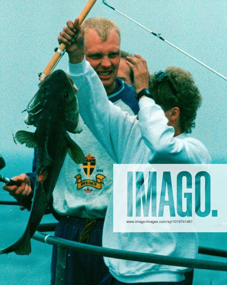 Klas Ingesson, football player Sweden national team fishing cod in Varberg at a national team meeting before the 1994 World Cup 06 02 c KJELLERAS PETER Aftonbladet IBL Bildbyra EXPRESSEN OUT AFTONBLADET 4586 Sweden football