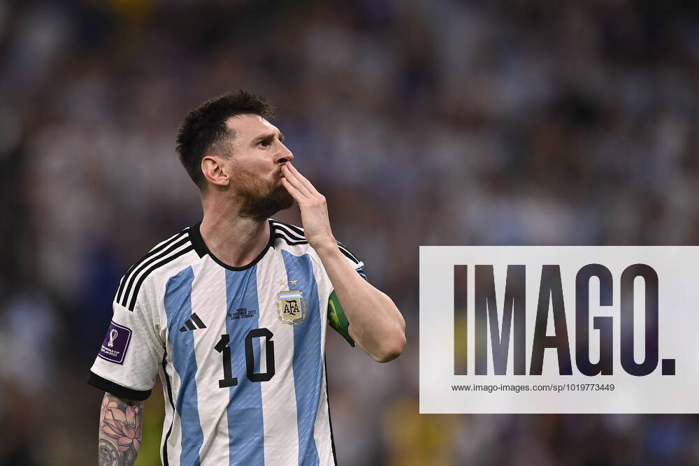 LIVE Mondiali 2022. Qatar, Argentina vs Messico - Gruppo C Foto Fabio Ferrari LaPresse 26 Novembre 2022 Qatar - - Calcio - Qatar 2022 - Coppa del Mondo Fifa - Argentina vs Messico - Gruppo C - Fase a Gironi - Lusail Stadium. Nella foto: esultanza Leo Messi November 26, 2022 , Qatar - sport - Soccer - Qatar 2022- FIFA World Cup, WM, Weltmeisterschaft, Fussball - Argentina vs Mexico - Group C - group stage - Lusail Stadium. In the pic: Leo Messi PRESSINPHOTO FF