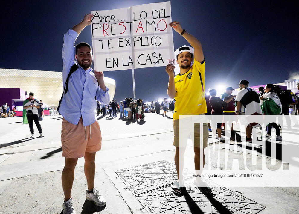 QAT: Argentina - Mexico. FIFA World Cup, WM, Weltmeisterschaft, Fussball Qatar 2022 Argentina fans outside Lusail stadium during the FIFA World Cup Qatar 2022 match, Group C, between Argentina and Mexico played at Lusail Stadium on Nov 26, 2022 in Lusail, Qatar.
