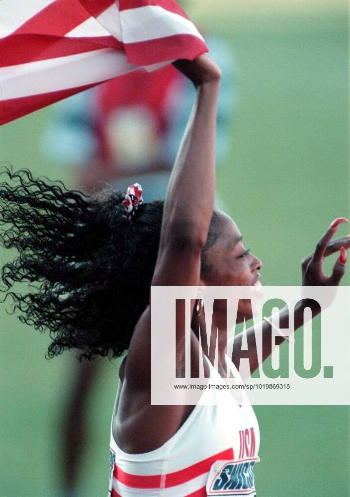 GÂÖTEBORG 95 08 06 GAIL DEVERS HAPPY AFTER HIS WIN IN THE 100 M HEEL WOMEN CICCI JONSON CAMERA REPORT Sport