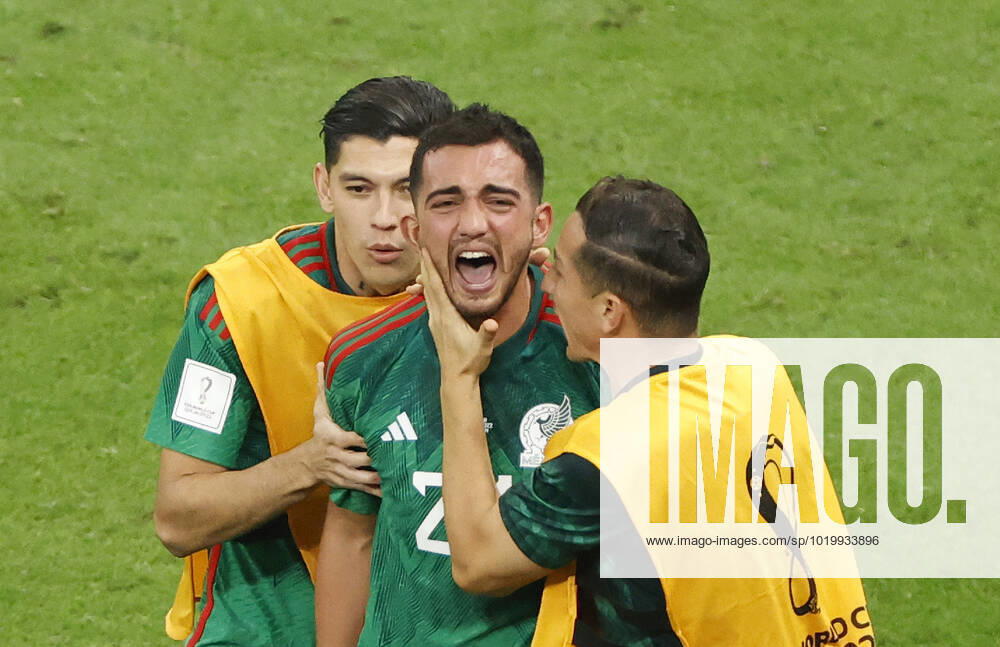 Luis Chavez (C) of Mexico celebrates a goal during a FIFA World Cup, WM, Weltmeisterschaft, Fussball soccer match of the group phase between Saudi Arabia and Mexico at Lusail stadium, Qatar 30 November 2022. Soccer World Cup: Saudi Arabia vs. Mexico !ACHTUNG: NUR REDAKTIONELLE NUTZUNG!