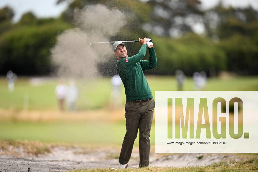 GOLF AUSTRALIAN OPEN, Adam Scott plays a shot during the ISPS Handa Australian Open 2022 golf tournament at the Kingston Heath Golf Club in Melbourne, Thursday, December 1, 2022. ( NO ARCHIVING, , NO USE IN BOOKS WITHOUT CONSENT MELBOURNE VICTORIA AUSTRALIA