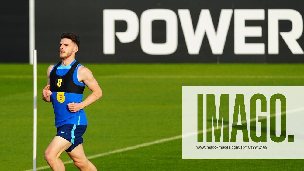 Mandatory Credit: Photo by Javier Garcia Shutterstock (13643375ch) Declan Rice of England England Training, FIFA World Cup, WM, Weltmeisterschaft, Fussball 2022, Football, Al Wakrah Sports Complex, Al Wakrah, Qatar - 01 Dec 2022 Editorial Use Only England Training, FIFA World Cup 2022, Football, Al Wakrah Sports Complex, Al Wakrah, Qatar - 01 Dec 2022 Editorial Use Only