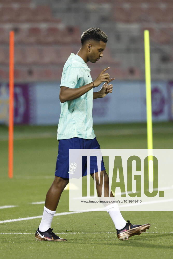 Brazil s striker Rodrygo Goes participates in his national team, Nationalteam s training session at Al Arabi stadium in Doha, Qatar, in the frame of Qatar 2022 FIFA World Cup, WM, Weltmeisterschaft, Fussball 01 December 2022. Brazil is facing Cameroon on 02 December in their group G s third and last match. Brazil s training session !ACHTUNG: NUR REDAKTIONELLE NUTZUNG!