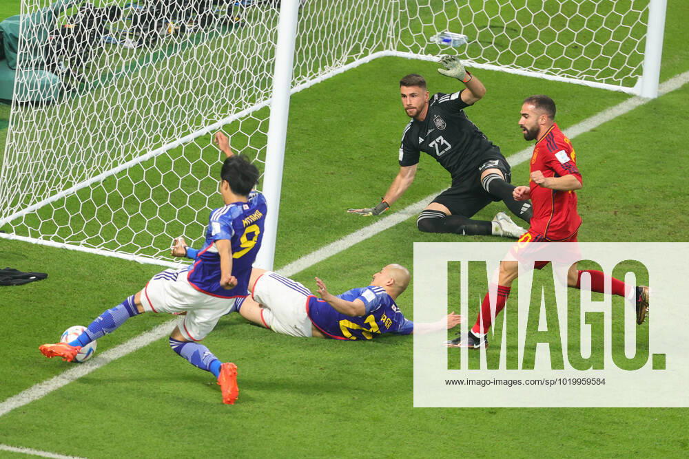 KW48 Kaoru Mitoma of Japan kicks the ball in play leading to Ao Tanaka of Japan scoring a goal after a VAR decision during the FIFA World Cup, WM, Weltmeisterschaft, Fussball Qatar 2022 match between Japan and Spain at Khalifa International Stadium, Doha, Qatar on 1 December 2022.