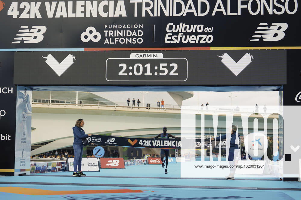 42nd Valencia Marathon Trinidad Alfonso 2022 Valencia, 04 12 2022 Kelvin Kiptum KEN wins the marathon with course record at the 42th Valencia Marathon Trinidad Alfonso 2022 on 04 12 2022