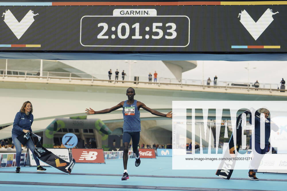 42nd Valencia Marathon Trinidad Alfonso 2022 Valencia, 04 12 2022 Kelvin Kiptum KEN wins the marathon with course record at the 42th Valencia Marathon Trinidad Alfonso 2022 on 04 12 2022