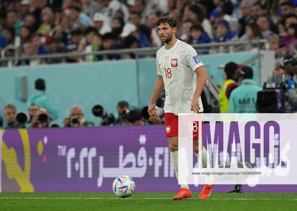 QAT, World Cup FIFA 2022, Round of 16, France vs Poland 04 12 2022, Al Thumama Stadium, Doha, QAT, World Cup FIFA 2022, Round of 16, France vs Poland, in picture Poland s defender Bartosz Bereszynski nordphotoxGmbHx xBratic nph00250