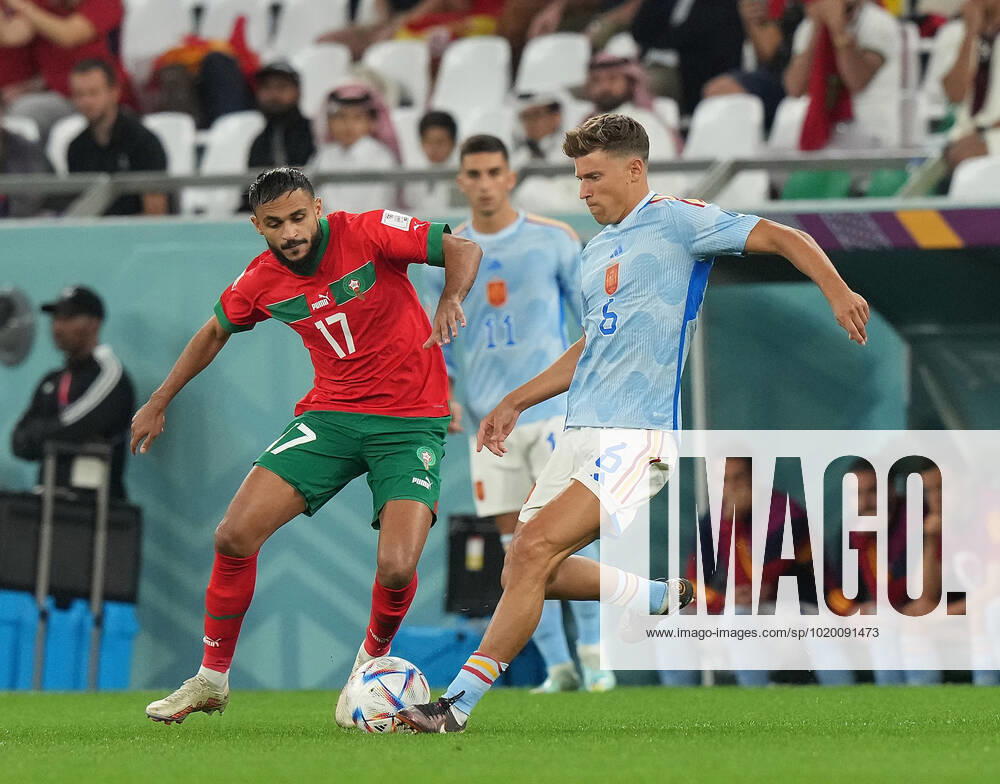 QAT, World Cup FIFA 2022, Round of 16, Morocco vs Spain 06 12 2022, Education City Stadium, Doha, QAT, World Cup FIFA 2022, Round of 16, Morocco vs Spain, in picture Morocco s midfielder Sofiane Boufal , Spain s midfielder Marcos Llorente nordphotoxGmbHx xBratic nph00250