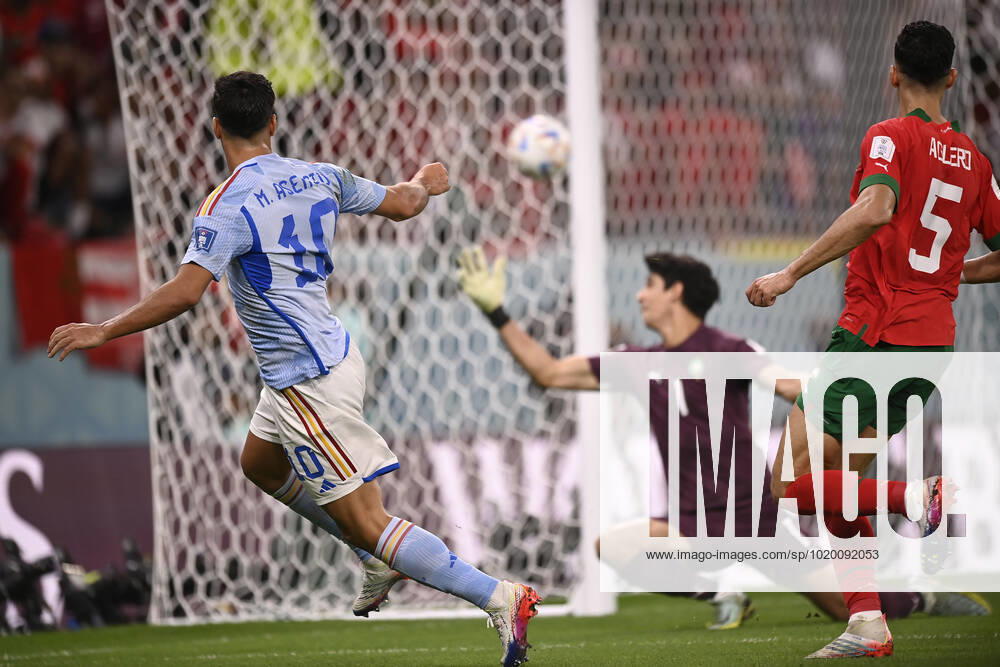 Foto LaPresse - Fabio Ferrari 6 Dicembre 2022 Doha, Qatar - - Calcio - Qatar 2022 - Coppa del Mondo Fifa - Marocco v Spagna - Ottavi di finale - Education City Stadium.Nella foto:Asensio Marco (Spain); December 6, 2022 Doha, Qatar - sport - Soccer - Qatar 2022- FIFA World Cup, WM, Weltmeisterschaft, Fussball -- Round of 16 - Morocco v Spain - Education City Stadium.In the pic:Asensio Marco (Spain);