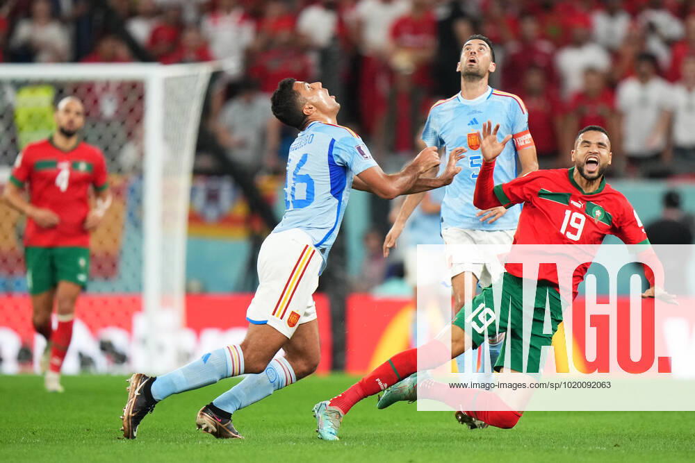 QAT: Morocco v Spain. FIFA World Cup, WM, Weltmeisterschaft, Fussball Qatar 2022 Rodri Hernandez of Spain and Youssef En-Nesyri of Morocco during the FIFA World Cup Qatar 2022 match, Round of 16, between Morocco v Spain played at Education City Stadium on Dec 6, 2022 in Doha, Qatar.