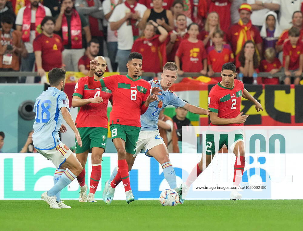QAT, World Cup FIFA 2022, Round of 16, Morocco vs Spain 06 12 2022, Education City Stadium, Doha, QAT, World Cup FIFA 2022, Round of 16, Morocco vs Spain, pictured Spains defender Jordi Alba , Morocco s midfielder Sofyan Amrabat , Morocco s midfielder Azzedine Ounahi , Spains forward Dani Olmo , Morocco s defender Achraf Hakimi nordphotoxGmbHx xBratic nph00250