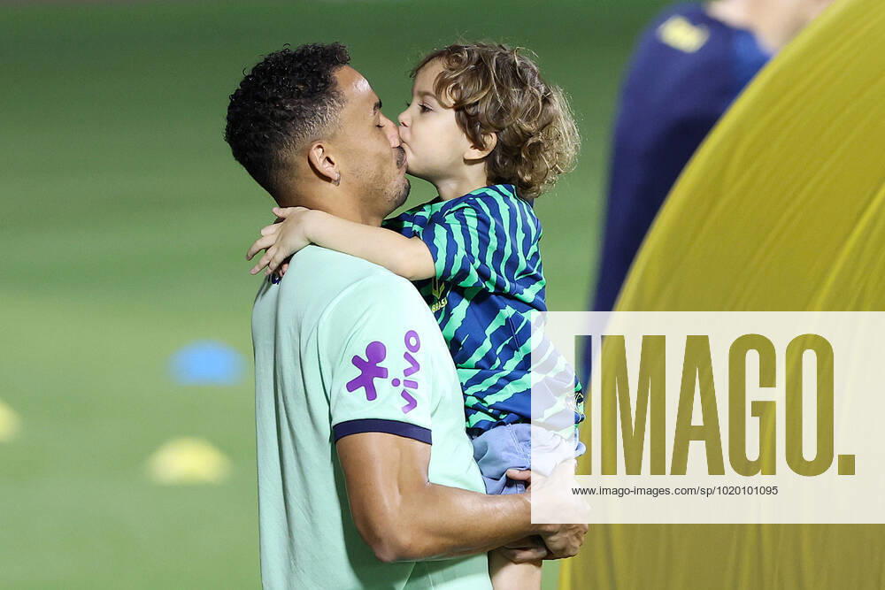 Brazil Training Session - FIFA World Cup, WM, Weltmeisterschaft, Fussball Qatar 2022 Danilo of Brazil with children during Brazil training session at Al Arabi SC Stadium in Doha, Qatar on December 6, 2022. GoranxStanzl PIXSELL
