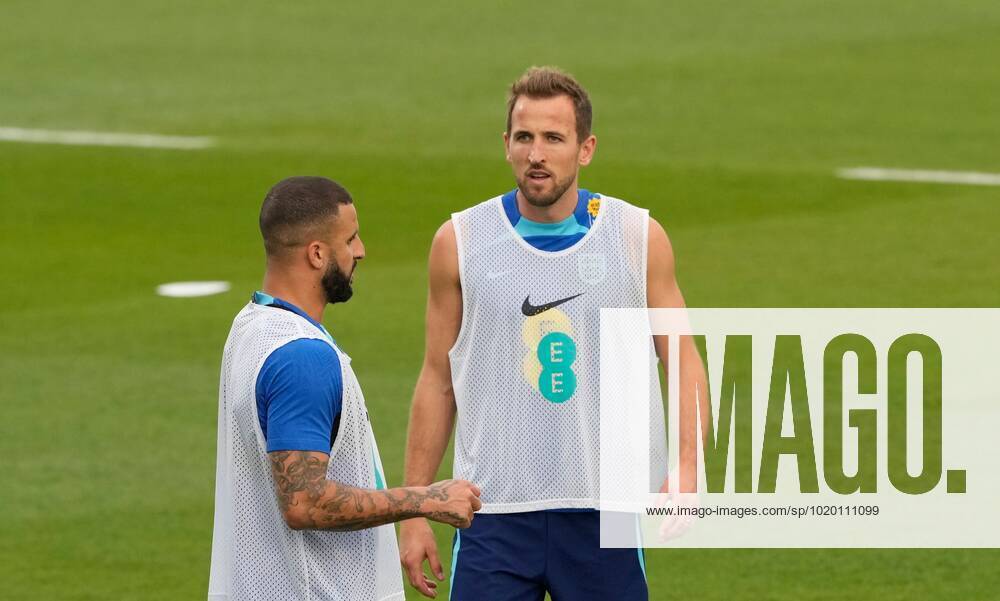 Mandatory Credit: Photo by Dave Shopland Shutterstock (13652017aq) Harry Kane and Kyle Walker of England England Training and press conference, PK, Pressekonferenz FIFA World Cup, WM, Weltmeisterschaft, Fussball 2022, Football, Al Wakrah Sports Complex, Al Wakrah, Qatar - 07 Dec 2022 Editorial Use Only England Training and Press Conference, FIFA World Cup 2022, Football, Al Wakrah Sports Complex, Al Wakrah, Qatar - 07 Dec 2022 Editorial Use Only