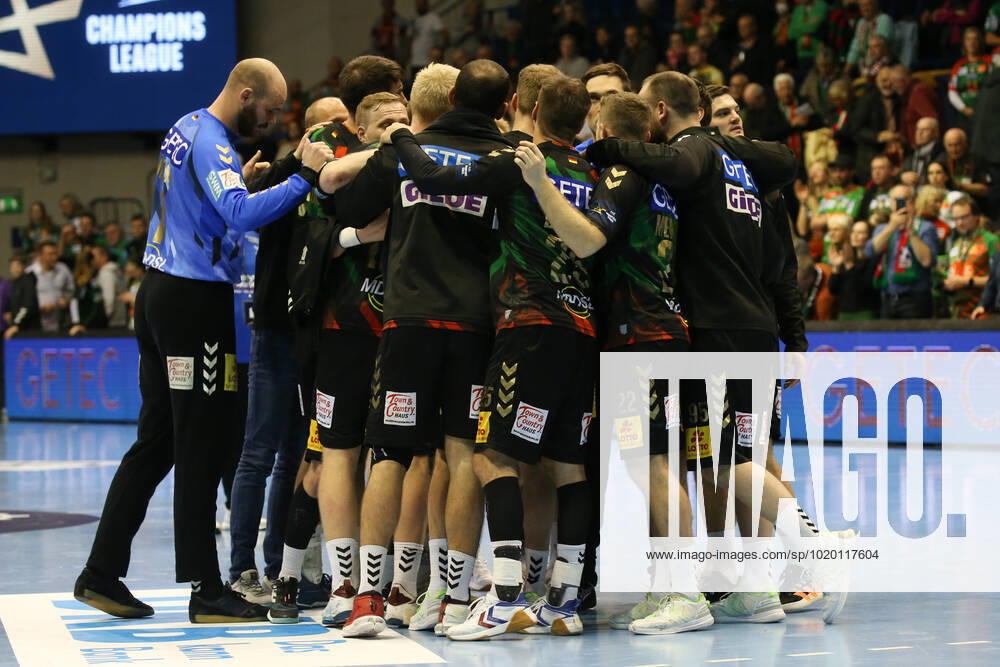 handball EHF Champions League, SC Magdeburg GOG Handbold, v l Magdeburg jubilation over the victory, jubilation after the end of the game Magdeburg.