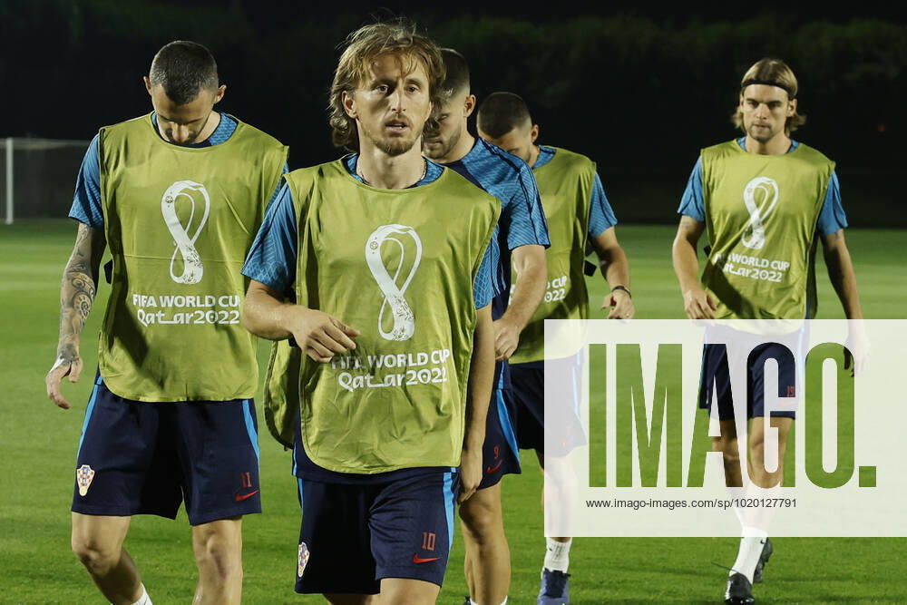 Croatia s midfielder Luka Modric takes part in training session held in Doha, Qatar, 08 December 2022. Croatia will face Brazil in their FIFA World Cup, WM, Weltmeisterschaft, Fussball 2022 quarter final soccer match on 09 December. Croatia s training session !ACHTUNG: NUR REDAKTIONELLE NUTZUNG!
