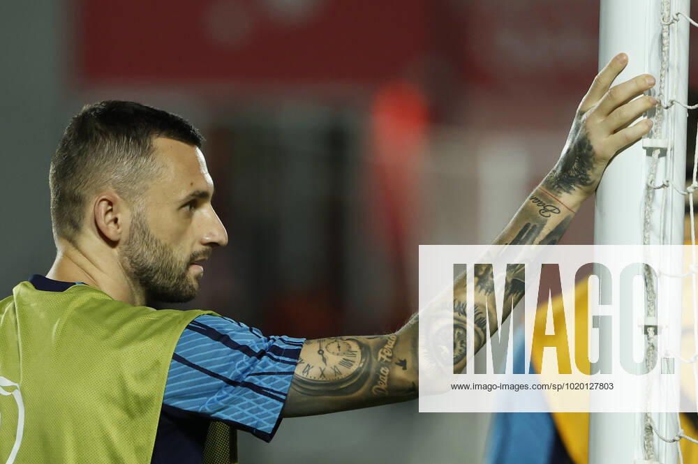 Croatia s midfielder Marcelo Brozovic takes part in training session held in Doha, Qatar, 08 December 2022. Croatia will face Brazil in their FIFA World Cup, WM, Weltmeisterschaft, Fussball 2022 quarter final soccer match on 09 December. Croatia s training session !ACHTUNG: NUR REDAKTIONELLE NUTZUNG!