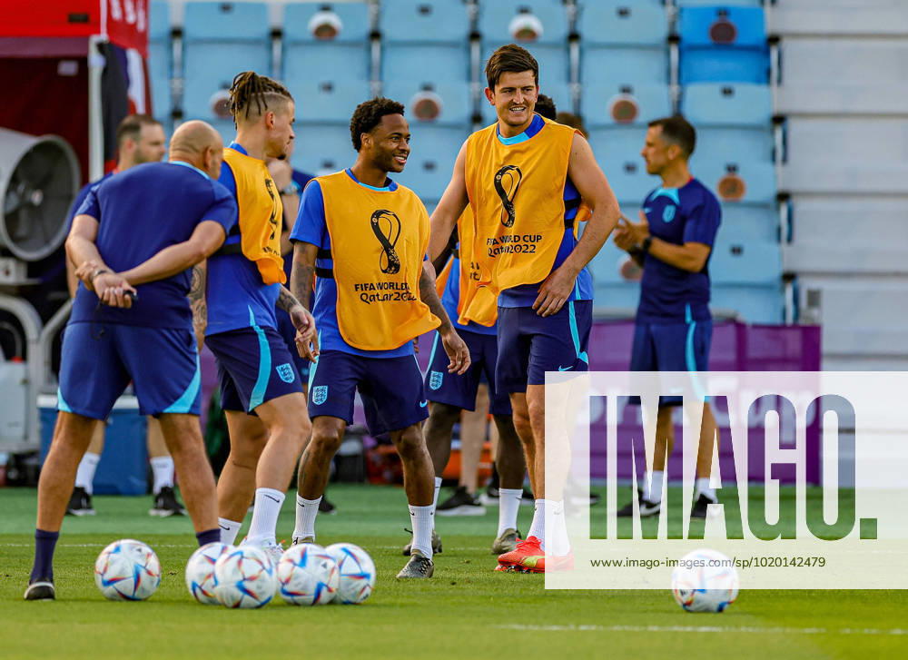 England 2022 FIFA World Cup, WM, Weltmeisterschaft, Fussball Training Session England Players train during the England national team, Nationalteam training session ahead of the 2022 FIFA World Cup quarter final against France, at Al Wakra Stadium, Al Wakra, Qatar on 9 December 2022. Editorial use only ,