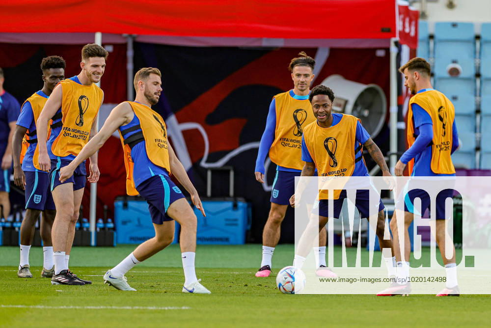 England 2022 FIFA World Cup, WM, Weltmeisterschaft, Fussball Training Session Raheem Sterling during the England national team, Nationalteam training session ahead of the 2022 FIFA World Cup quarter final against France, at Al Wakra Stadium, Al Wakra, Qatar on 9 December 2022. Editorial use only ,