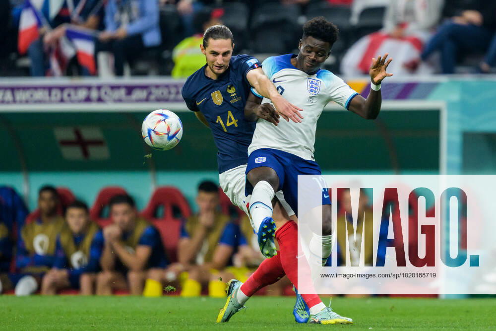 Adrien Rabiot of France and Bukayo Saka of England during the FIFA World Cup 2022 quarterfinal between England and France on December 10, 2022 in Doha Photo Joel Marklund BILDBYRAN code JM JM0409 bbeng football football soccer fotball world cup football world cup football world cup 2022 fifa world cup 2022 quarter final quarter final quarter final england france france,