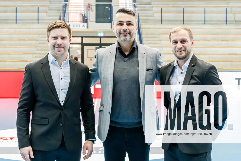 From left referee, referee Alvar Tint EST , EHF delegate Peter Dvorsky SVK , referee, referee Marion Kull EST , 12 11 2022, Nordhausen Germany , Handball, EHF European League Women, Thueringer HC IK Saevehof