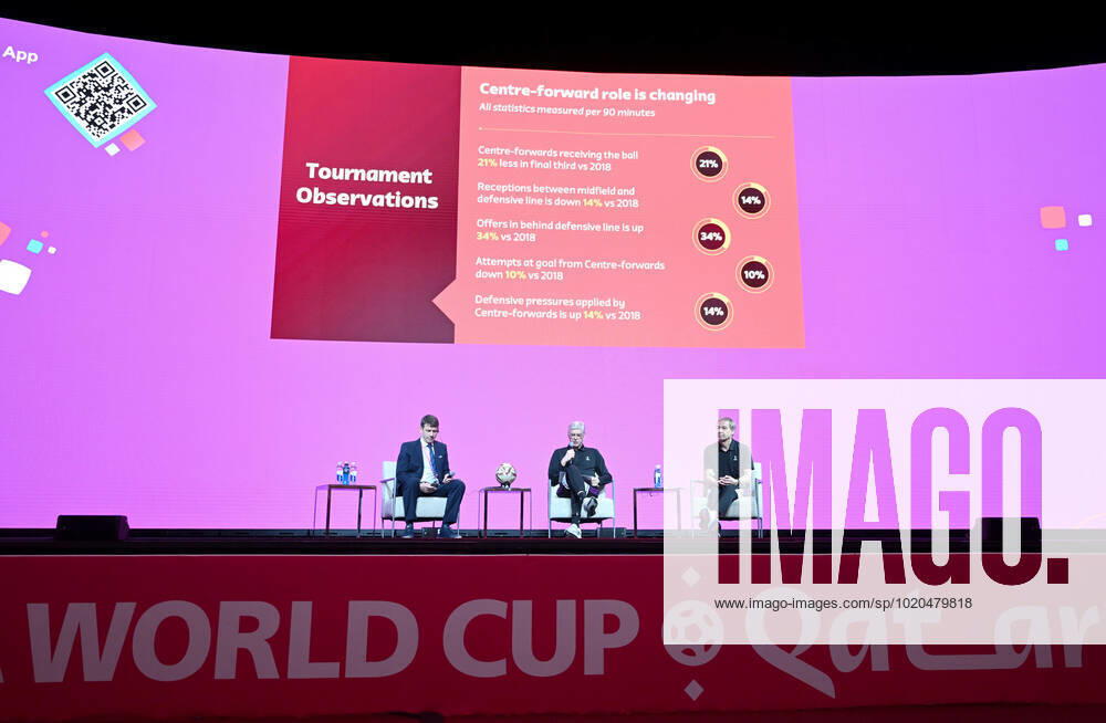 Football, men, 2022 23 season, Qatar World Cup, Doha, FIFA Technical Study Group press conference in the media center at Qatar National Convention Centre QNCC , pictured Arsene Wenger M , FIFAs Chief of Global Football Development , Jürgen Klinsmann r , FIFA Technical Study Group , 17 12 2022,