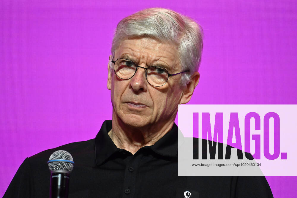 Arsene WENGER, single image,cropped single subject,portrait,portrait Technical Study Group media briefing press conference of the technical commission on 17 12 2022 Football World Cup 20122 in Qatar from 20 11 18 12 2022