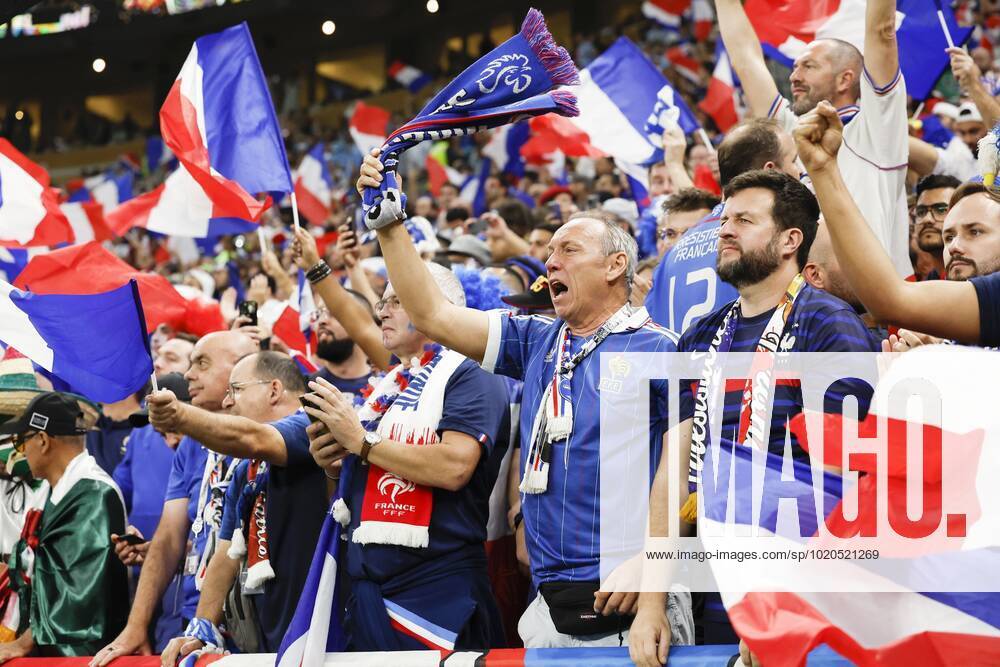 Football World Cup in Qatar France supporters cheer ahead of the World Cup football final against Argentina at Lusail Stadium in Lusail, Qatar, on Dec. 18, 2022. A14AA0001377144P