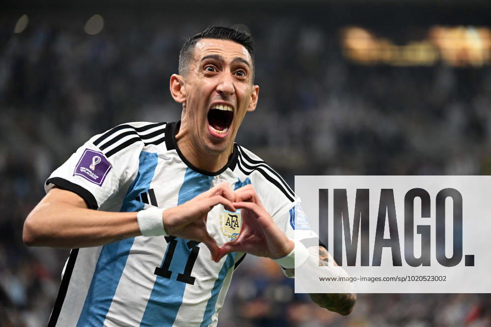 Football, men, 2022 23 season, World Cup in Qatar, final, Argentina France at Lusail Iconic Stadium in Lusail, Angel Di Maria Argentina , cheering after goal to 2 0, 18 12 2022,