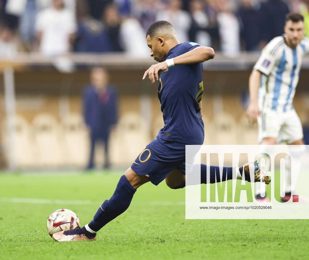 Football World Cup in Qatar Kylian Mbappe scores a goal from the penalty spot during the second half of the World Cup football final against Argentina at Lusail Stadium in Lusail, Qatar, on Dec. 18, 2022. A14AA0001377449P