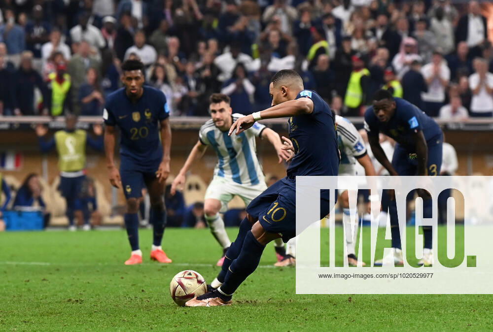 Football, men, 2022 23 season, World Cup in Qatar, final, Argentina France at Lusail Iconic Stadium in Lusail, Kylian Mbappe France scores on penalty kick to make it 3 3, 18 12 2022,