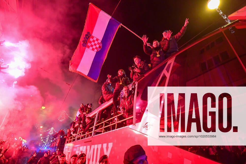 Croatia team victory parade Croatia team victory parade is seen at Ban Jelacic square (following their victory over Morocco in the 2022 FIFA World Cup, WM, Weltmeisterschaft, Fussball bronze medal match the previous day) on December 18, 2022 in Zagreb, Croatia. MarkoxLukunic PIXSELL