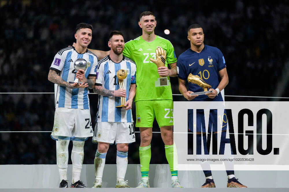 Enzo Fernandez, Lionel Messi, goalkeeper Emiliano Martinez of Argentina and Kylian Mbappe of France with their awards after the FIFA World Cup 2022 final between Argentina and France on December 18, 2022 in Doha Photo Joel Marklund BILDBYRAN code JM JM0415 bbeng football football soccer fotball world cup football world cup fotball world cup football world cup 2022 fifa world cup 2022 final argentina france france cheer celebration depp dejected,