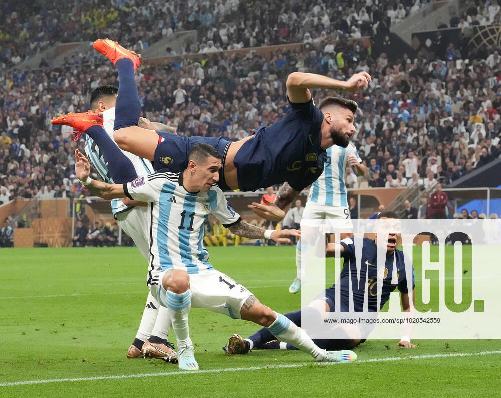 Lusail Iconic Stadium, Doha, QAT, World Cup FIFA 2022, Final, Argentina vs France, in picture Argentina s midfielder Angel Di Maria , France s forward Olivier Giroud , France s forward Kylian Mbappe Doha Lusail Iconic Stadium Qatar eu-images-506