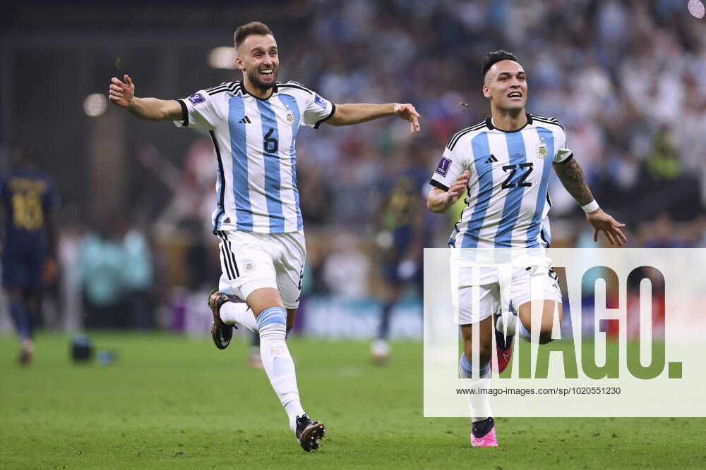 PEZZELLA German with MARTINEZ Lautaro Team Argentina cheer after victory FIFA World Cup 2022 in Qatar Final Argentina France on 18 12 2022 at Lusail Stadium DFL REGULATES PROHIBIT ANY USE OF PHOTOGRAPHS as IMAGE SEQUENCES and or QUASI VIDEO