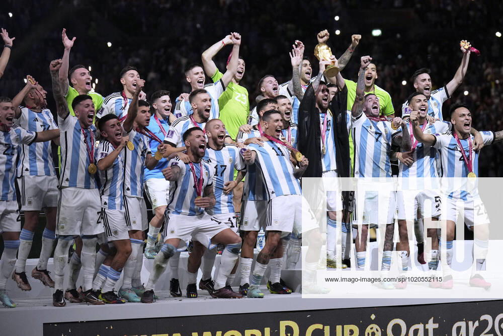 MESSI Lionel World Champion Team Argentina at the award ceremony the World Cup and his team FIFA World Cup 2022 in Qatar Final Argentina France on 18 12 2022 at Lusail Stadium DFL REGULATES PROHIBIT ANY USE OF PHOTOGRAPHS as IMAGE SEQUENCES and or QUASI VIDEO