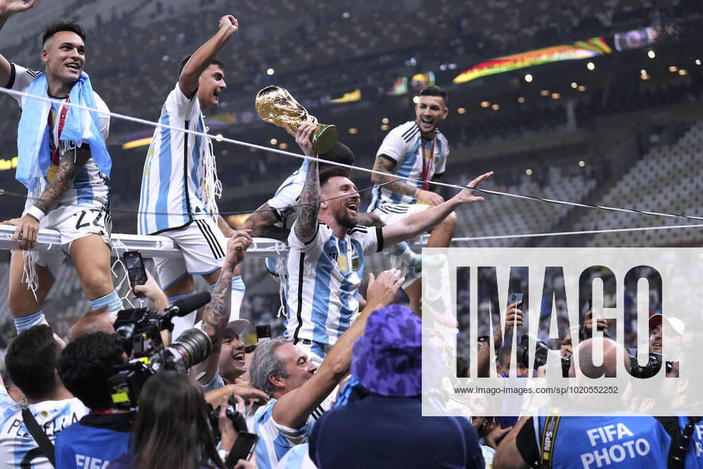 MESSI Lionel World Champion Team Argentina at the award ceremony with the World Cup FIFA World Cup 2022 in Qatar Final Argentina France on 18 12 2022 at Lusail Stadium DFL REGULATES PROHIBIT ANY USE OF PHOTOGRAPHS as IMAGE SEQUENCES and or QUASI VIDEO
