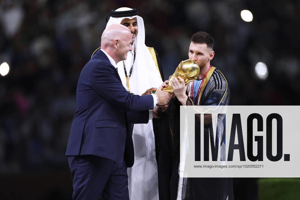 MESSI Lionel World Champion Team Argentina at the award ceremony with FIFA President INFANTINO Gianni and the Emir TAMIN BIN HAMAD AL THANI FIFA World Cup 2022 in Qatar Final Argentina France on 18 12 2022 at Lusail Stadium DFL REGULATIONS PROHIBIT ANY USE OF PHOTOGRAPHS as IMAGE SEQUENCES and or QUASI VIDEO