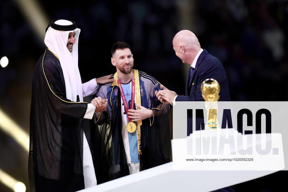 MESSI Lionel World Champion Team Argentina at the award ceremony with FIFA President INFANTINO Gianni and the Emir TAMIN BIN HAMAD AL THANI FIFA World Cup 2022 in Qatar Final Argentina France on 18 12 2022 at Lusail Stadium DFL REGULATIONS PROHIBIT ANY USE OF PHOTOGRAPHS as IMAGE SEQUENCES and or QUASI VIDEO