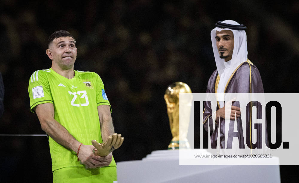 Doha, Qatar 18th Dec, 2022 Goalkeeper Emiliano Martinez Arg celebrates with the golden glove award Argentina France Final Match Argentina France World Cup 2022 in Qatar 18 12 2022