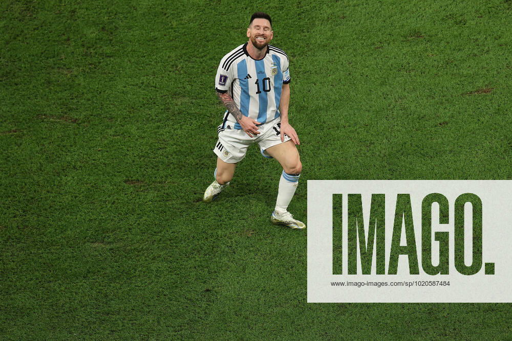 Das Finale der FIFA Fussball-Weltmeisterschaft 18. Dezember 2022, Lusail City Finale der FIFA Fussball-Weltmeisterschaft Katar 2022 Argentinien gegen Frankreich Lionel Messi aus Argentinien Foto Charlotte Wilson Abseits Doha Katar