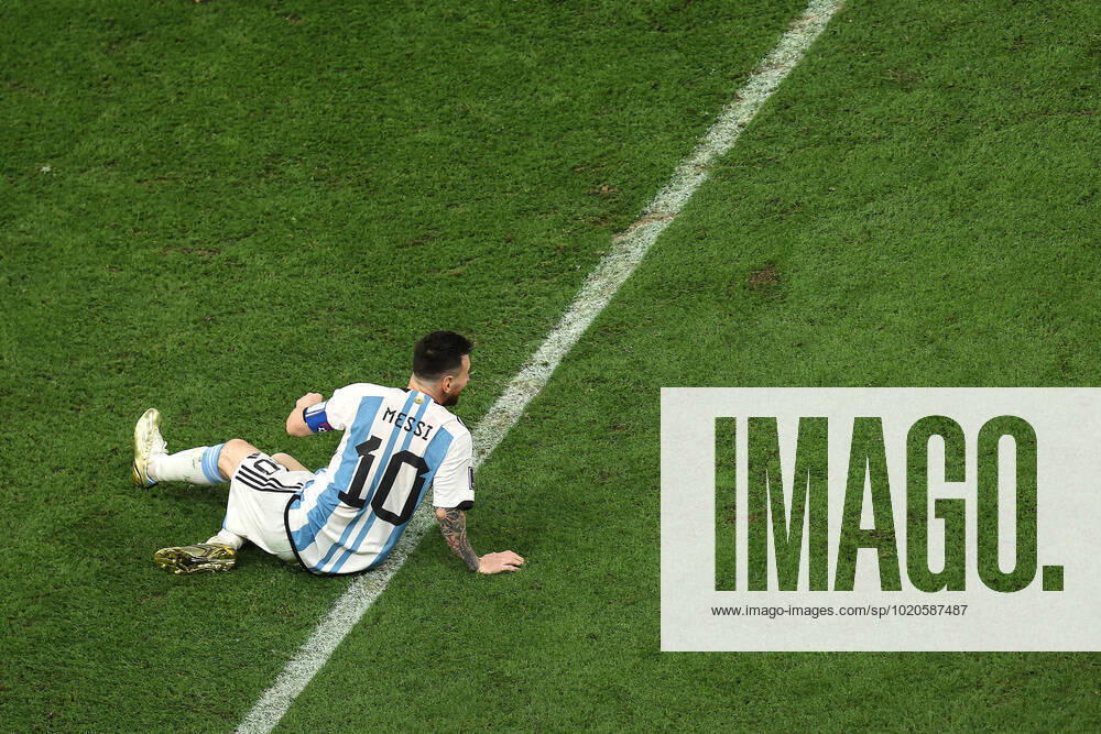 Das Finale der FIFA Fussball-Weltmeisterschaft 18. Dezember 2022, Lusail City Finale der FIFA Fussball-Weltmeisterschaft Katar 2022 Argentinien gegen Frankreich Lionel Messi aus Argentinien Foto Charlotte Wilson Abseits Doha Katar